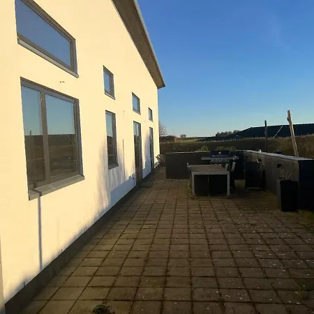 Modern For A Spring Getaway