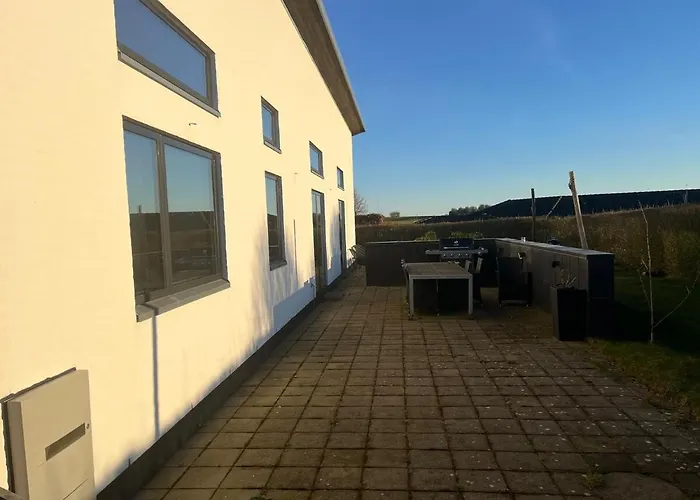 Modern For A Spring Getaway