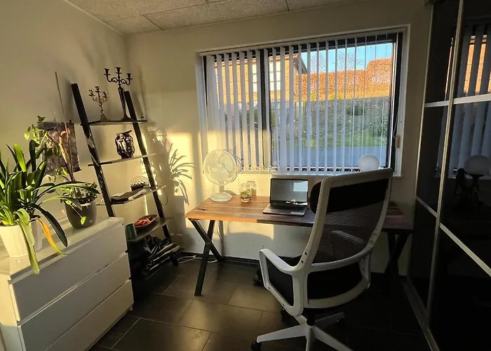 Modern For A Spring Getaway *